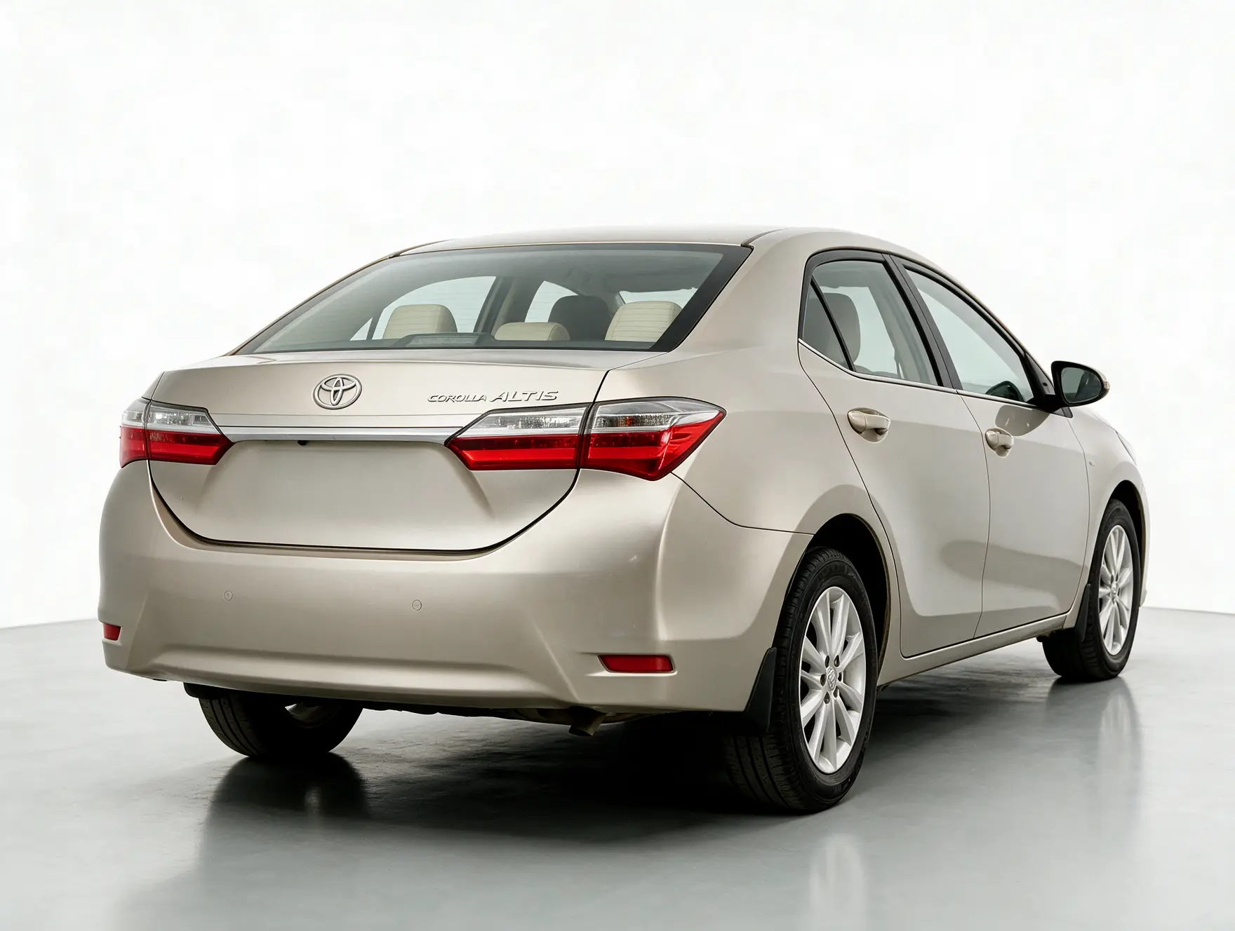 Toyota Corolla — Rear three-quarter